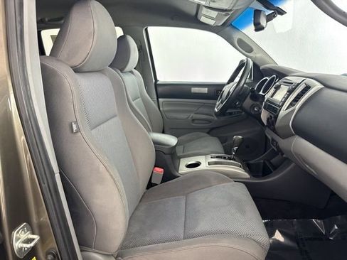 Used 2013 Toyota Tacoma 4x4 Double Cab image 22