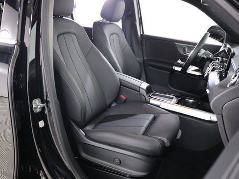 Certified 2025 Mercedes-Benz GLB 250 4MATIC image 67