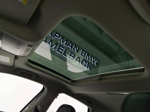 Used 2025 Volkswagen Jetta SE FWD image 6