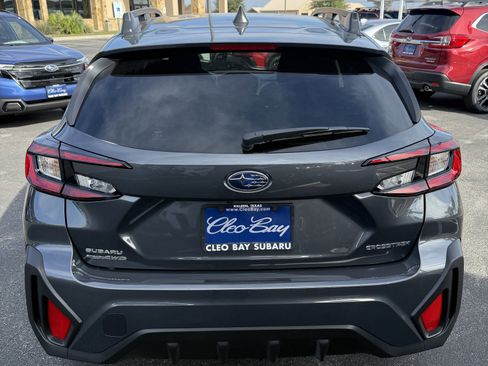 Used 2025 Subaru Crosstrek 2.0i Premium image 6