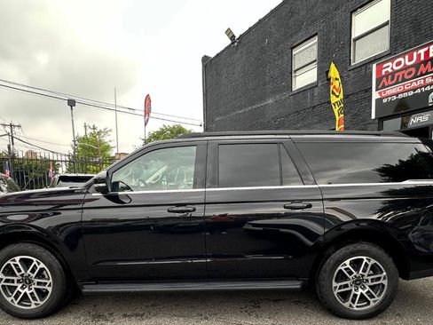 Used 2025 Ford Expedition Max Active AWD/4WD image 4