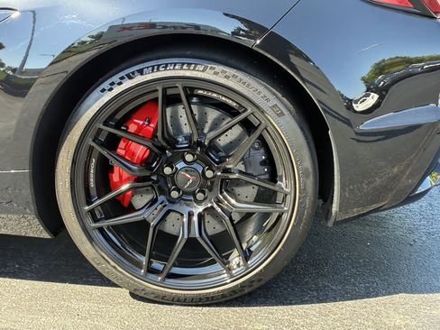 Used 2026 Chevrolet Corvette Z06 w/ Z07 Performance Package RWD image 9