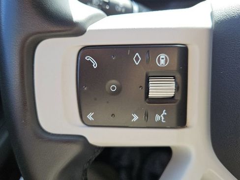 Used 2025 Land Rover Defender 110 S image 12