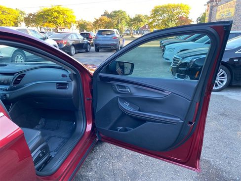 Used 2019 Chevrolet Impala LT image 28