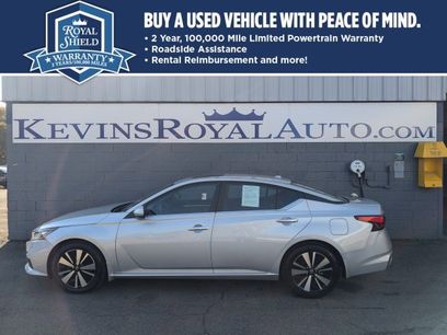 Used 2022 Nissan Altima 2.5 SV w/ SV Premium Package