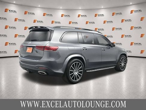 Used 2023 Mercedes-Benz GLS 580 4MATIC image 5
