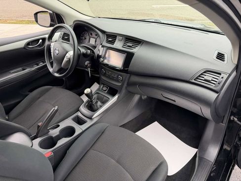 Used 2019 Nissan Sentra S image 19