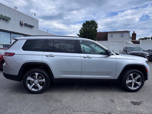 New 2026 Jeep Grand Cherokee L Limited AWD/4WD image 8