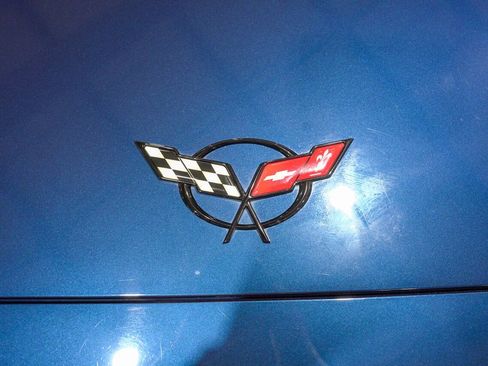 Used 2000 Chevrolet Corvette Convertible w/ Memory Pkg RWD image 36