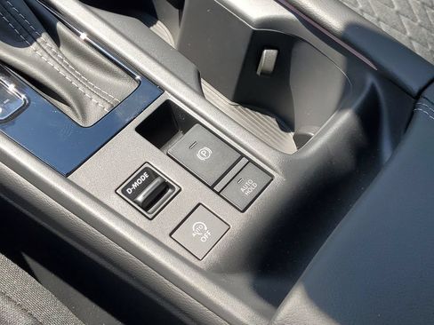 New 2026 Nissan Sentra SV w/ SV Convenience Package FWD image 32