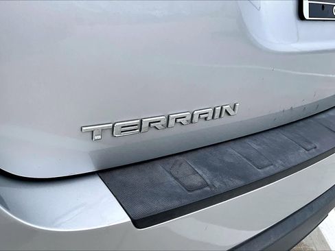 Used 2015 GMC Terrain SLE FWD image 29