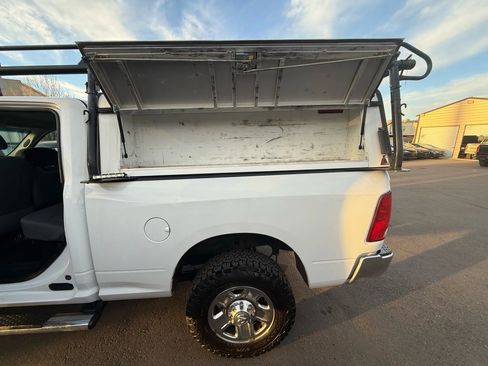 Used 2017 RAM 2500 Tradesman w/ Chrome Appearance Group image 25