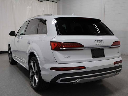 Used 2023 Audi Q7 3.0T Premium Plus w/ Premium Plus Package AWD/4WD image 3