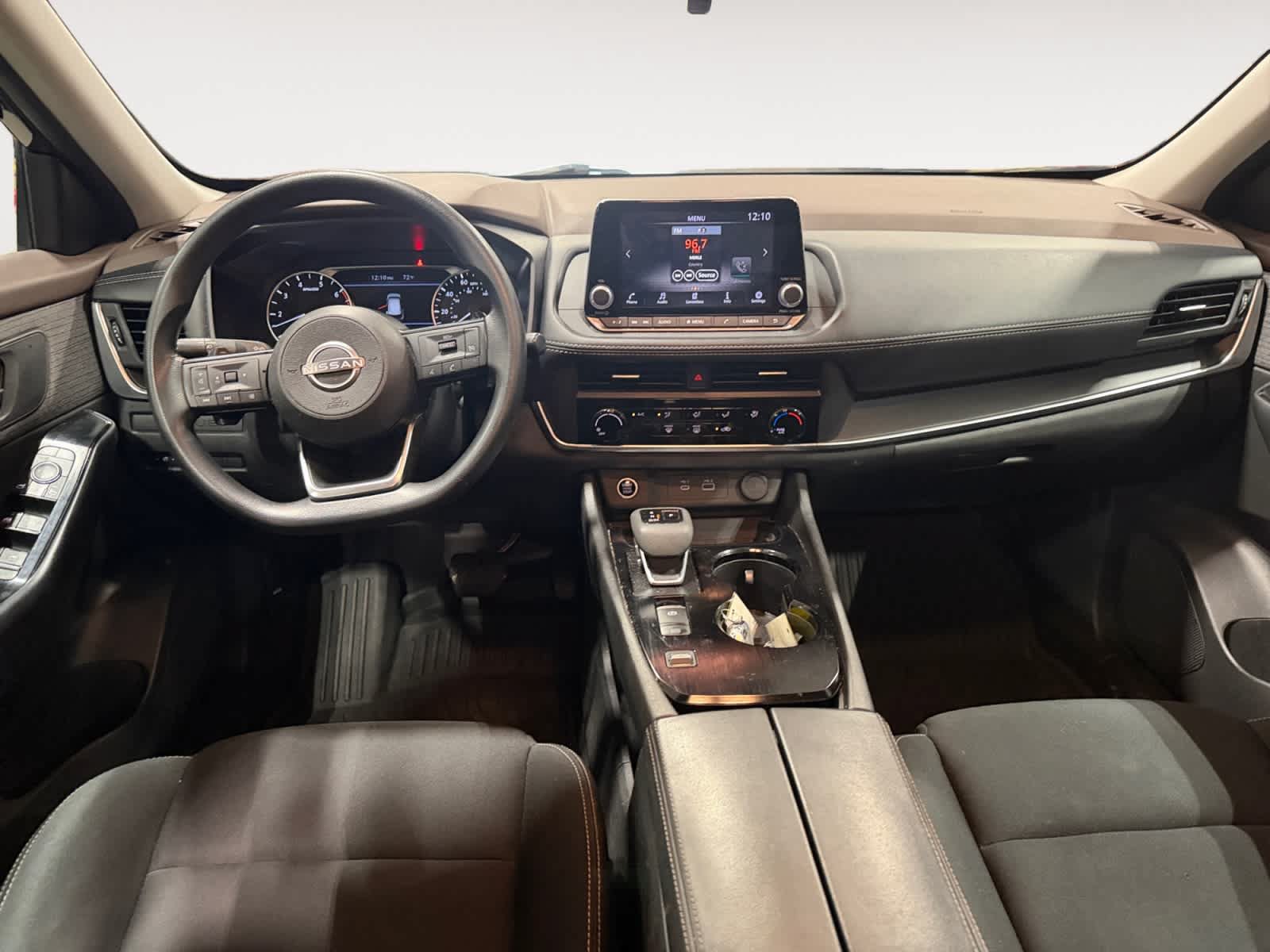 Used 2023 Nissan Rogue S FWD image 11