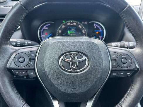 Used 2020 Toyota RAV4 XSE image 16