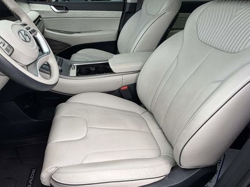 Used 2024 Hyundai Palisade Calligraphy FWD image 19