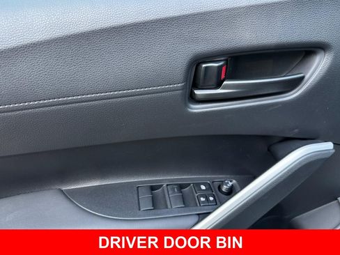 New 2026 Toyota Corolla Cross LE w/ Moonroof Package FWD image 12