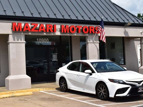 Used 2021 Toyota Camry SE FWD image 7