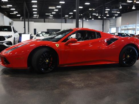 Used 2017 Ferrari 488 Spider RWD image 12