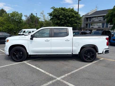 Used 2023 Chevrolet Silverado 1500 RST AWD/4WD image 2