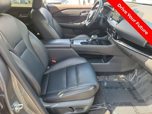 Certified 2023 Nissan Rogue SL w/ SL Premium Package FWD image 19