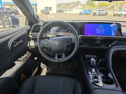 New 2026 Toyota Crown Signia w/ Advanced Technology Package AWD/4WD image 23