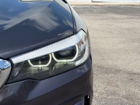 Used 2019 BMW 530i xDrive w/ Convenience Package AWD/4WD image 9
