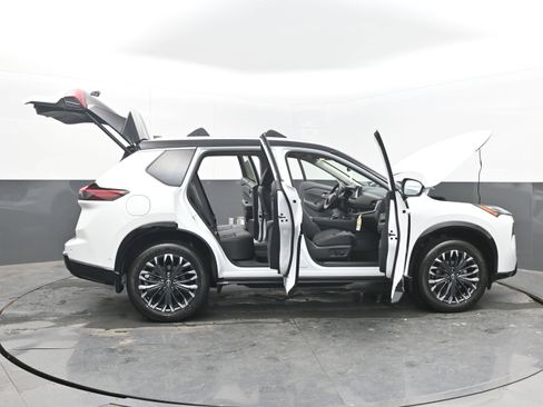 New 2026 Nissan Rogue Platinum w/ Platinum Premium Package image 45