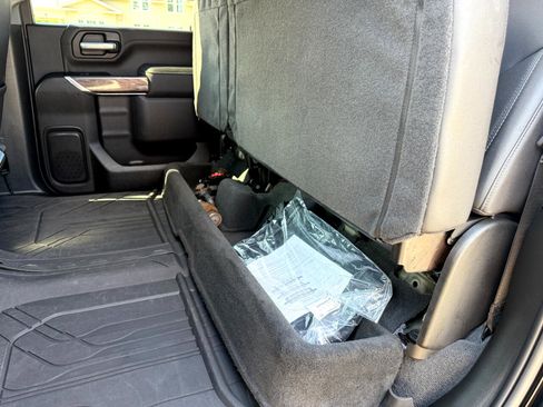 Used 2022 Chevrolet Silverado 2500 LTZ w/ LTZ Plus Package image 18