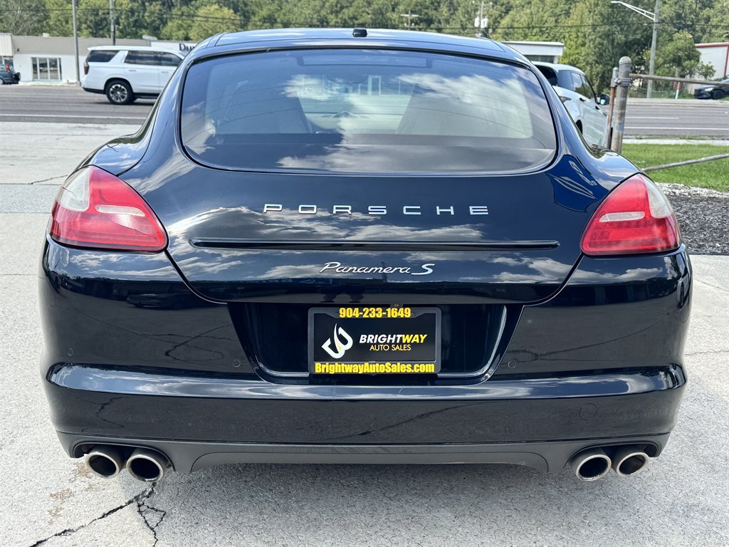 Used 2013 Porsche Panamera S RWD image 6