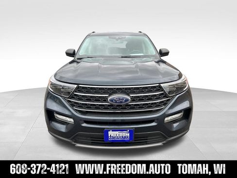 Used 2022 Ford Explorer XLT w/ Equipment Group 202A AWD/4WD image 10