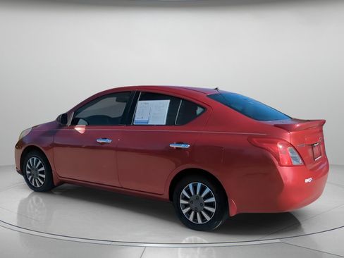 Used 2014 Nissan Versa SV FWD image 16