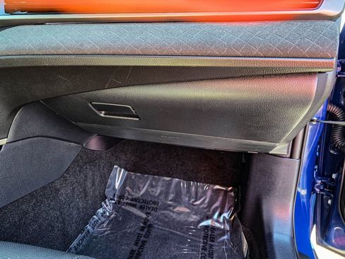 Used 2025 Toyota Camry XLE image 21