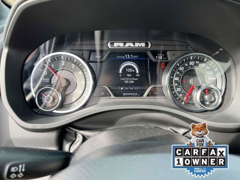 Used 2024 RAM 1500 Laramie image 34