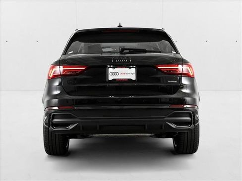 New 2025 Audi Q3 2.0T Premium image 4