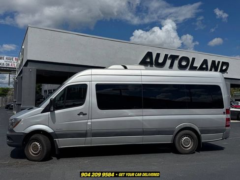 Used 2016 Mercedes-Benz Sprinter 2500 image 2