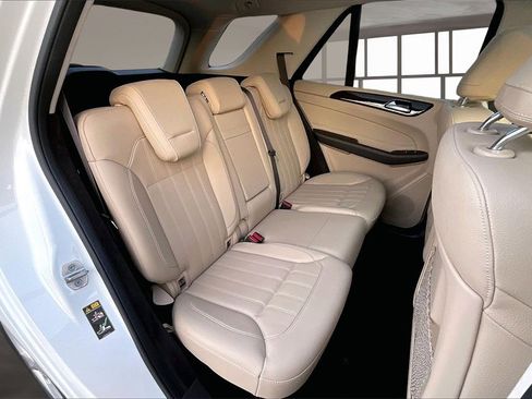 Used 2018 Mercedes-Benz GLE 350 4MATIC image 24