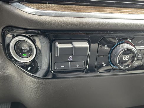 Used 2025 Chevrolet Silverado 1500 LT image 27