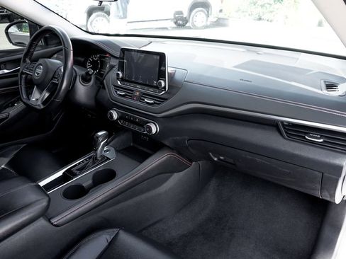 Used 2020 Nissan Altima 2.5 SR image 32