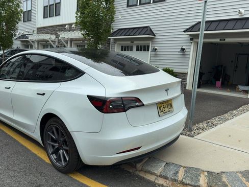 Used 2023 Tesla Model 3 Standard Range RWD image 4