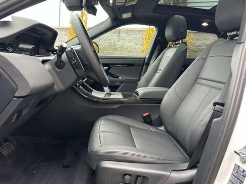 New 2026 Land Rover Range Rover Evoque S AWD/4WD image 17