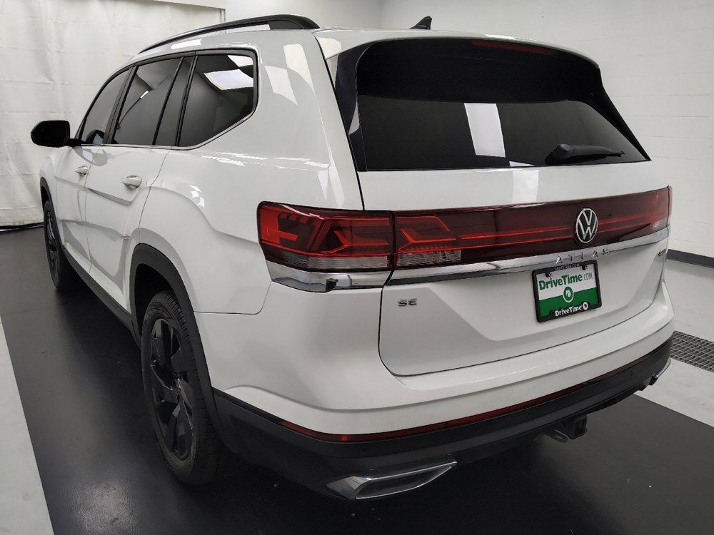 Used 2024 Volkswagen Atlas SE AWD/4WD image 5