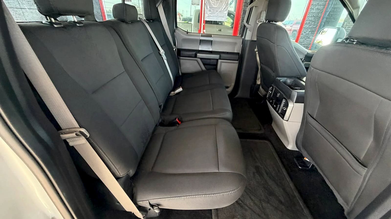Used 2017 Ford F150 XLT w/ Equipment Group 302A Luxury RWD image 29