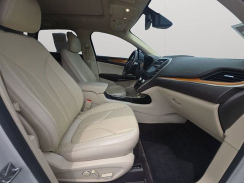 Used 2019 Lincoln MKZ Reserve AWD/4WD image 15