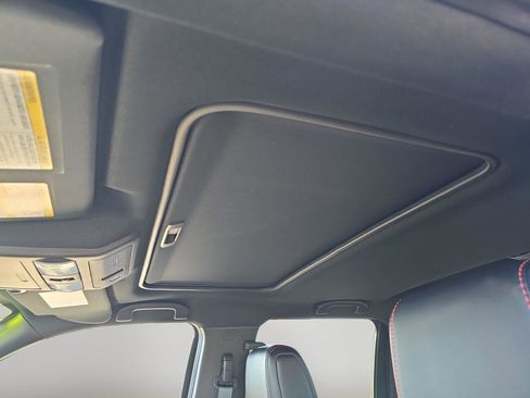 Used 2025 Nissan Frontier PRO-4X w/ Pro Premium Package image 15