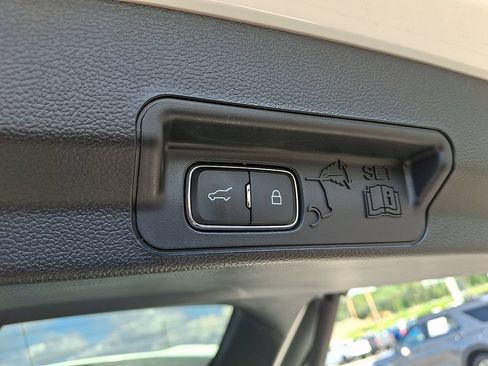 Certified 2023 Ford Explorer XLT w/ Equipment Group 202A AWD/4WD image 30