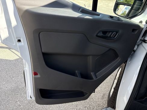 Certified 2025 Ford Transit 250 Low Roof w/ Exterior Upgrade Package RWD image 27