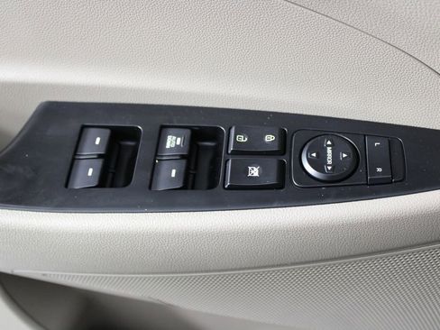 Used 2019 Hyundai Tucson SE image 21