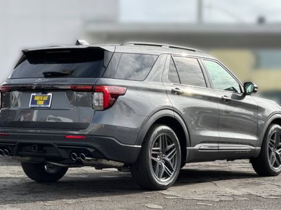 New 2026 Ford Explorer ST w/ Sun And Sound Package