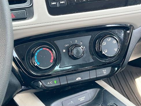 Used 2017 Honda HR-V LX image 15